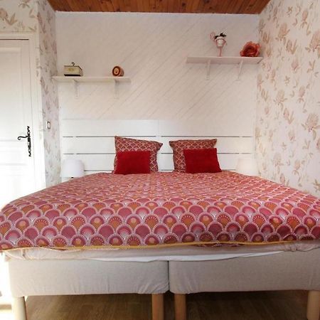 Le Galaveyson Bed & Breakfast Le Grand-Serre Exterior foto